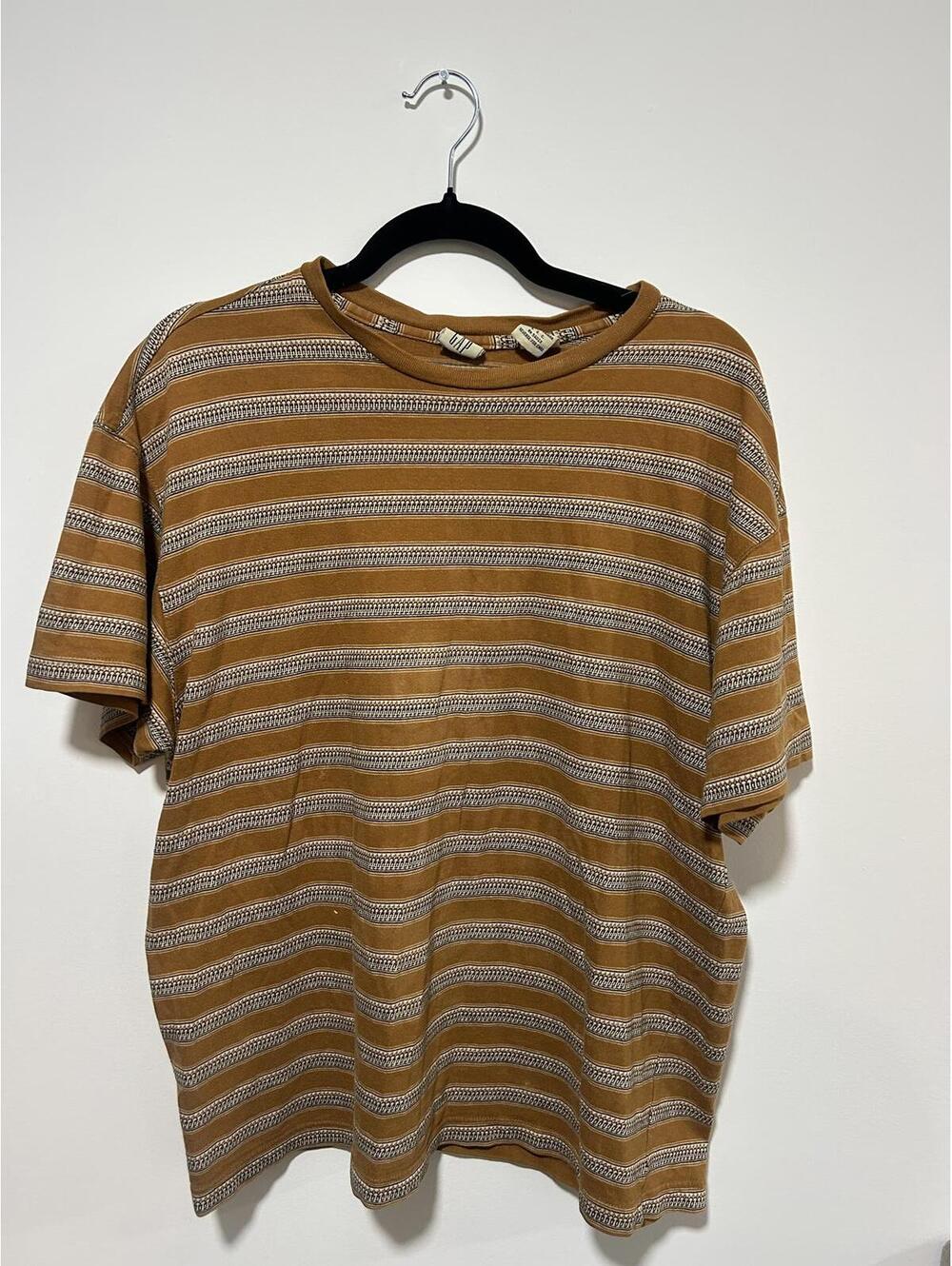 Vintage GAP Men’s Stripe Brown T Shirt